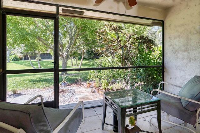 416 Buttonwood Place, Boca Raton, FL 33431