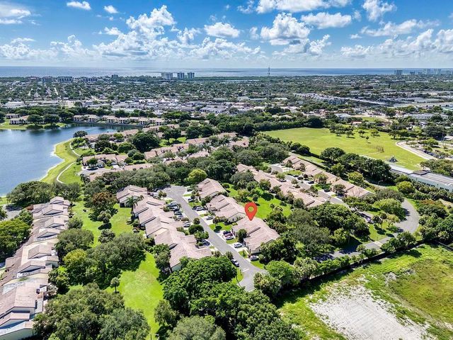 416 Buttonwood Place, Boca Raton, FL 33431