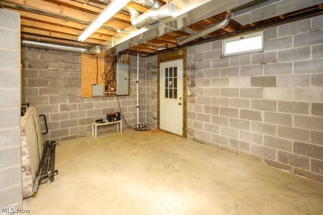 8651 Freedom Road, Windham, OH 44288
