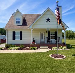 365 Corinth Rd, Portland, TN 37148
