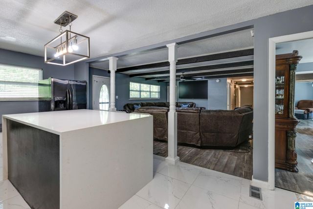 1044 6TH PLACE W, Birmingham, AL 35204