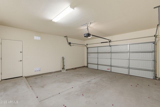 17944 W CEDARWOOD Lane, Goodyear, AZ 85338