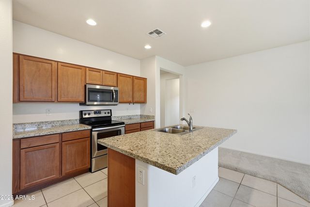 17944 W CEDARWOOD Lane, Goodyear, AZ 85338
