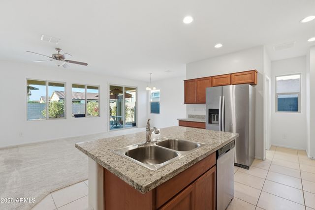 17944 W CEDARWOOD Lane, Goodyear, AZ 85338