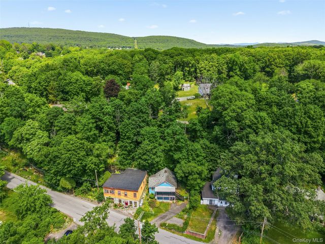 33 Mile Hill Road, Highland, NY 12528