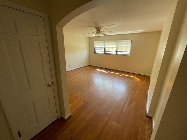 2838-2842 Sherwood Road, Columbus, OH 43209