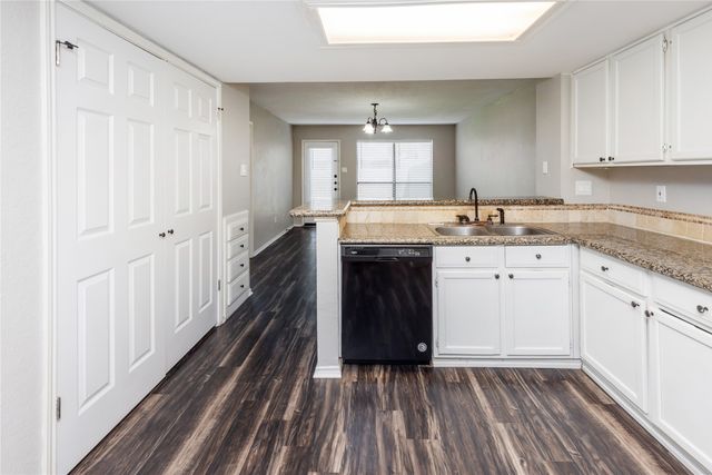 6824 Century Circle, Plano, TX 75023
