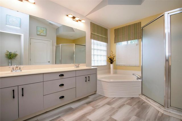 2039 PRESTANCIA LANE, Sun City Center, FL 33573