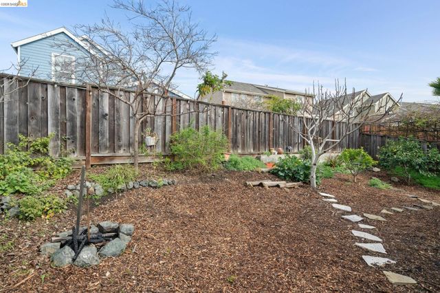 2761 Martin Luther King Jr Ave, Richmond, CA 94804