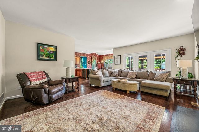 268 W BRANCH RD, Oxford, PA 19363