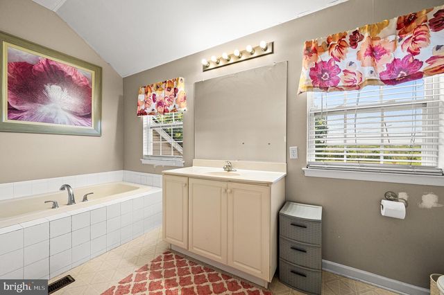 268 W BRANCH RD, Oxford, PA 19363