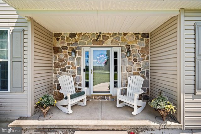 268 W BRANCH RD, Oxford, PA 19363