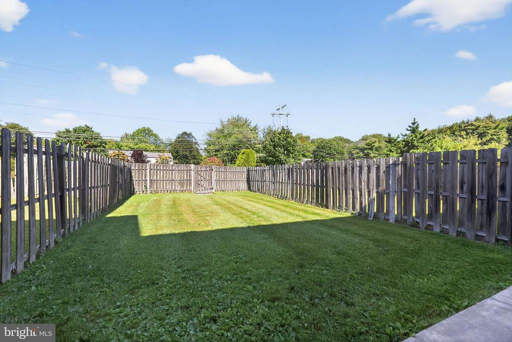 106 VILLAS CT, Clementon, NJ 08021