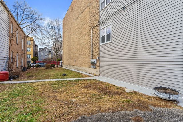 1529 S Komensky Avenue 2, Chicago, IL 60623