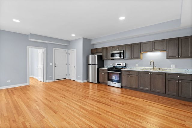 1529 S Komensky Avenue 2, Chicago, IL 60623