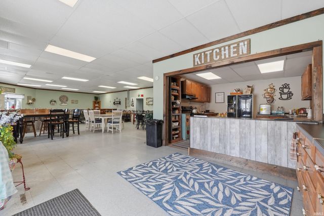 418 Defiance Street, Howe, IN 46746