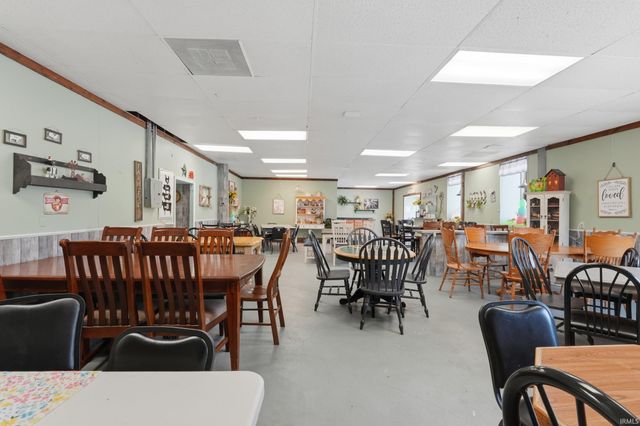 418 Defiance Street, Howe, IN 46746