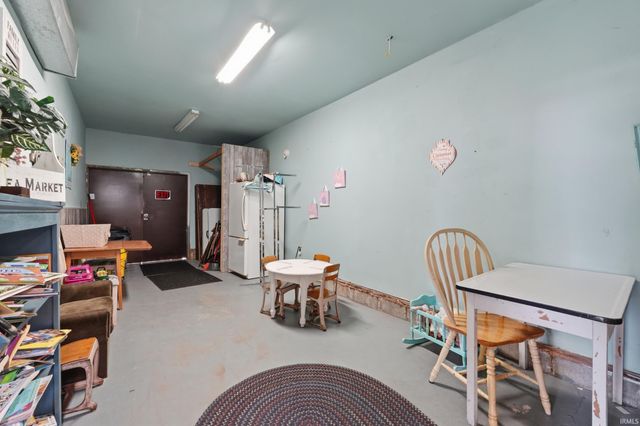 418 Defiance Street, Howe, IN 46746