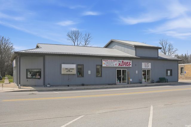 418 Defiance Street, Howe, IN 46746