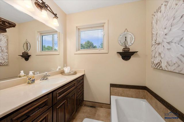 124 S 5TH ST, Spearfish, SD 57783