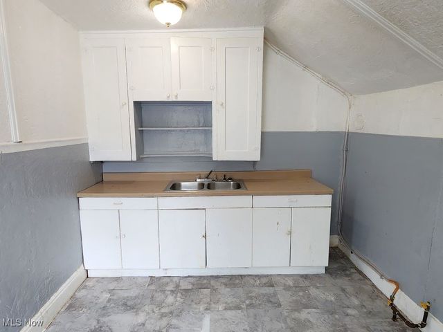 457 E 143rd Street, Cleveland, OH 44110