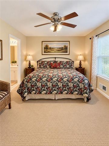 2585 Laurel Circle NW, Atlanta, GA 30311