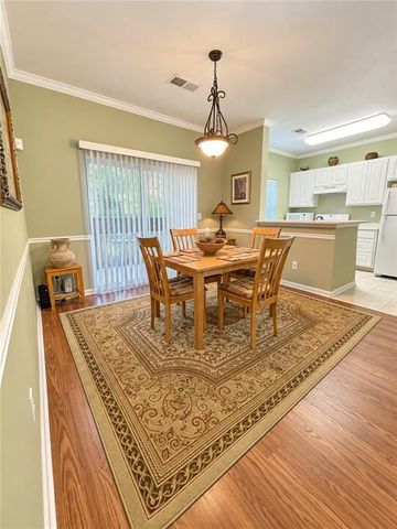 2585 Laurel Circle NW, Atlanta, GA 30311