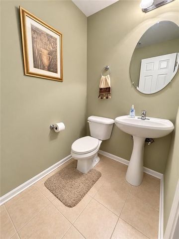 2585 Laurel Circle NW, Atlanta, GA 30311