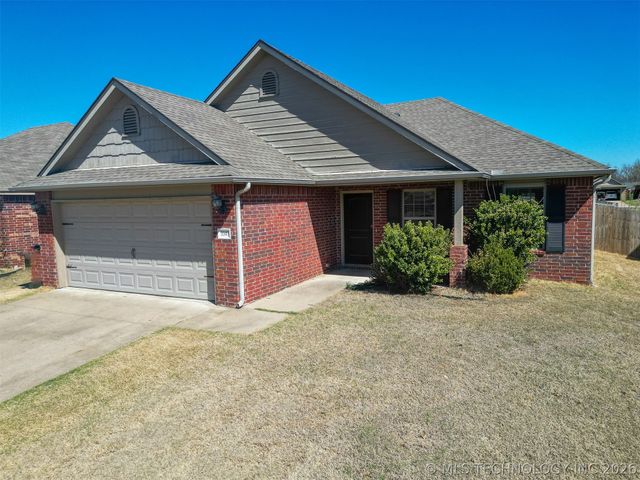 3347 S 207th East Avenue, Broken Arrow, OK 74014