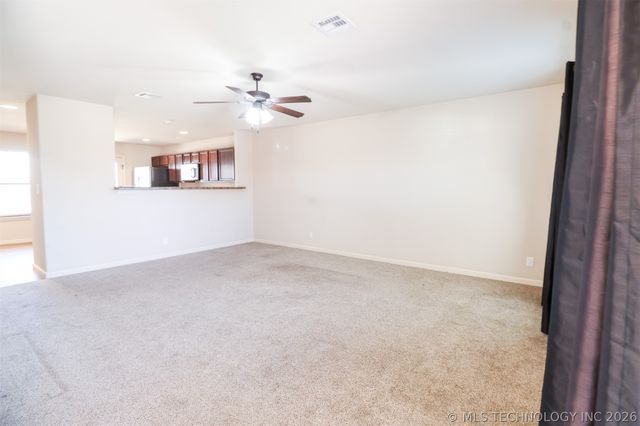 3347 S 207th East Avenue, Broken Arrow, OK 74014