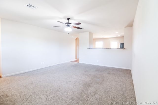 3347 S 207th East Avenue, Broken Arrow, OK 74014