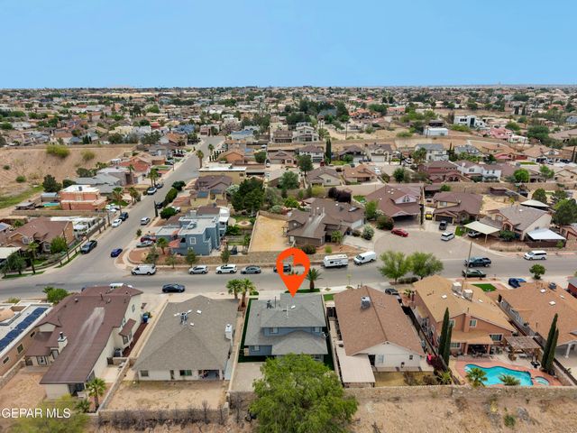 1243 JOHN PHELAN Drive, El Paso, TX 79936