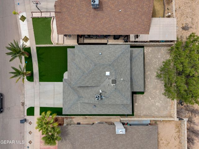 1243 JOHN PHELAN Drive, El Paso, TX 79936