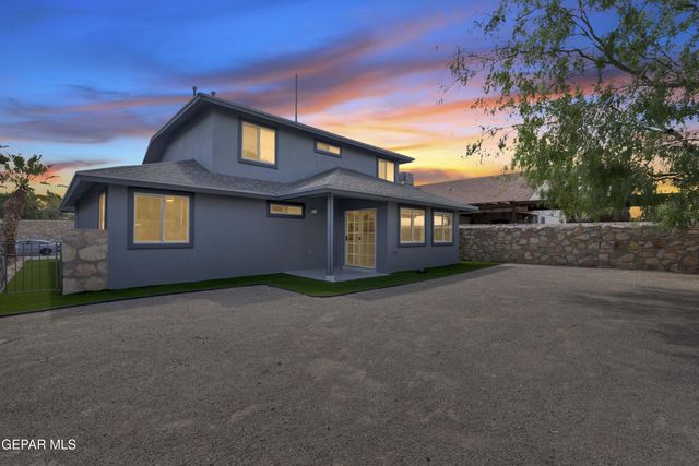 1243 JOHN PHELAN Drive, El Paso, TX 79936