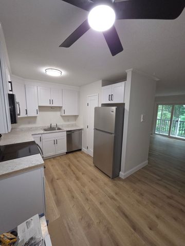 7 Chapel Hill Drive 11, Plymouth, MA 02360
