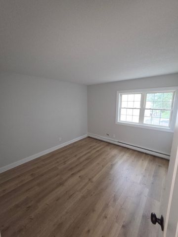 7 Chapel Hill Drive 11, Plymouth, MA 02360