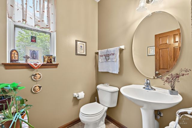 365 Oakmont Drive, Cary, IL 60013