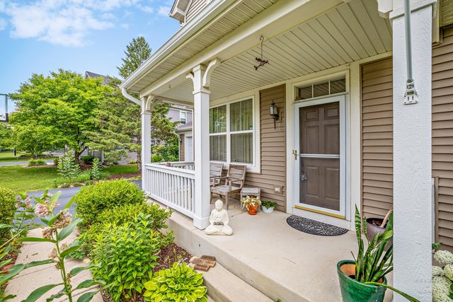 365 Oakmont Drive, Cary, IL 60013