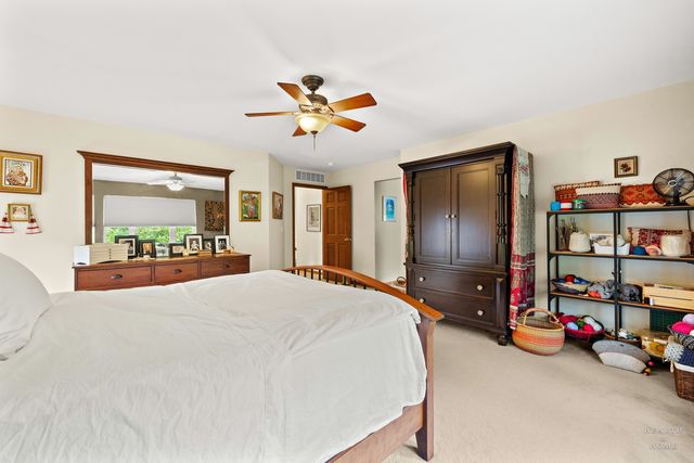 365 Oakmont Drive, Cary, IL 60013