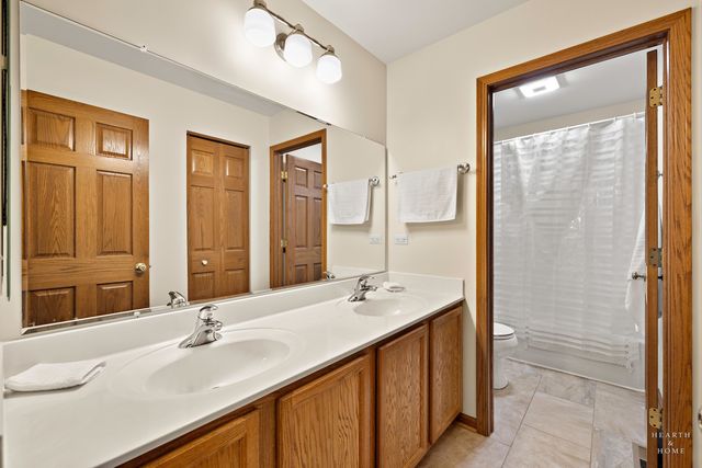 365 Oakmont Drive, Cary, IL 60013