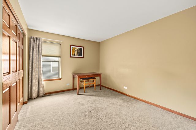 365 Oakmont Drive, Cary, IL 60013