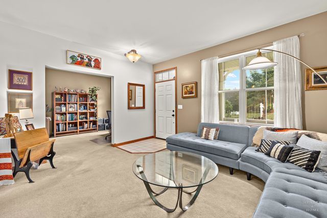 365 Oakmont Drive, Cary, IL 60013