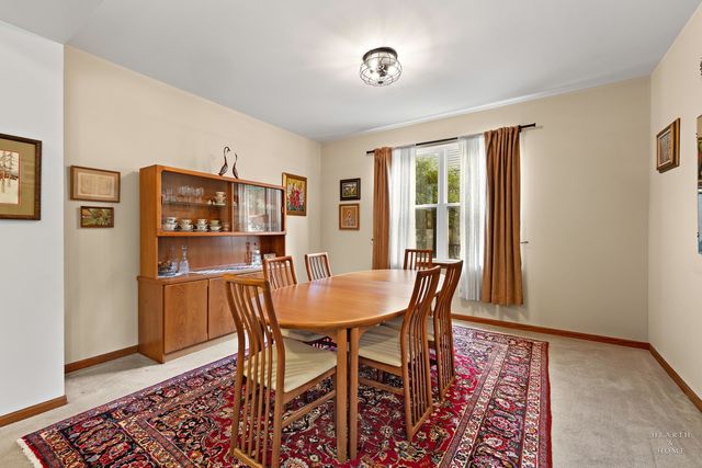 365 Oakmont Drive, Cary, IL 60013