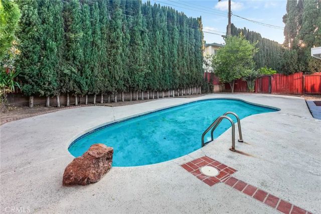 21838 Eccles Street, Canoga Park, CA 91304