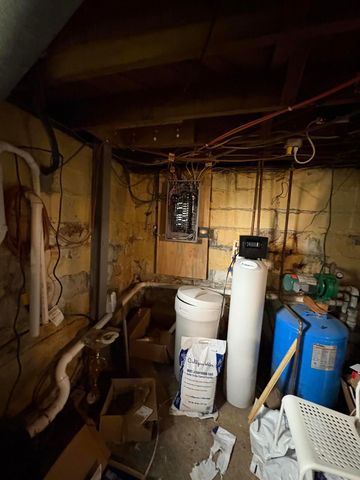 1085 Williams Road, Columbus, OH 43207