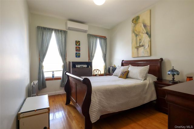 2130 36th Street, Astoria, NY 11105