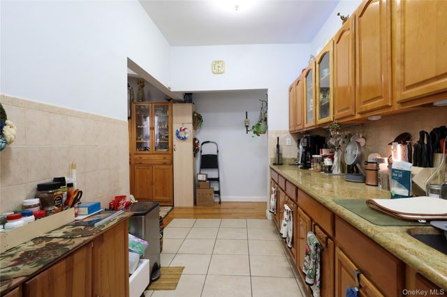 2130 36th Street, Astoria, NY 11105