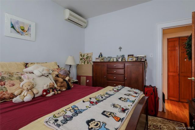 2130 36th Street, Astoria, NY 11105