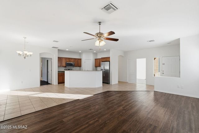 6661 E Gehrig Lane, Tucson, AZ 85756