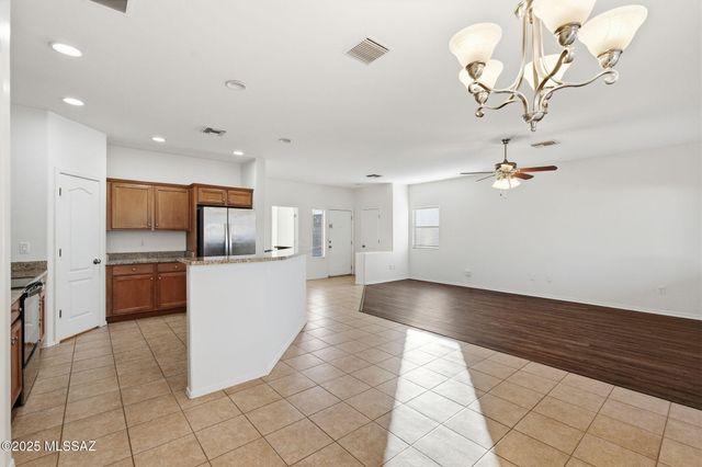 6661 E Gehrig Lane, Tucson, AZ 85756